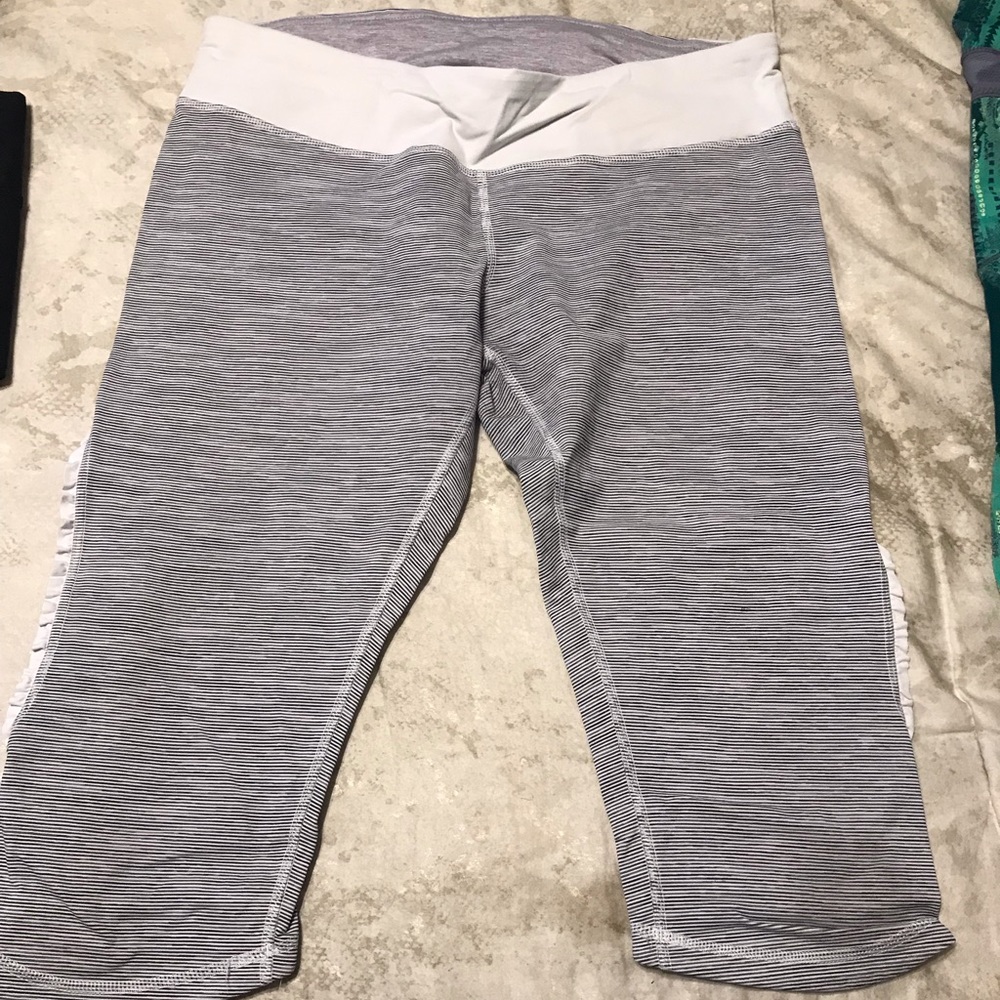 Lululemon crops